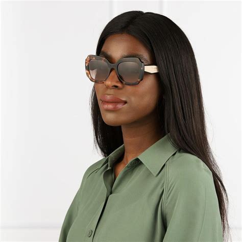 prada 16 ys